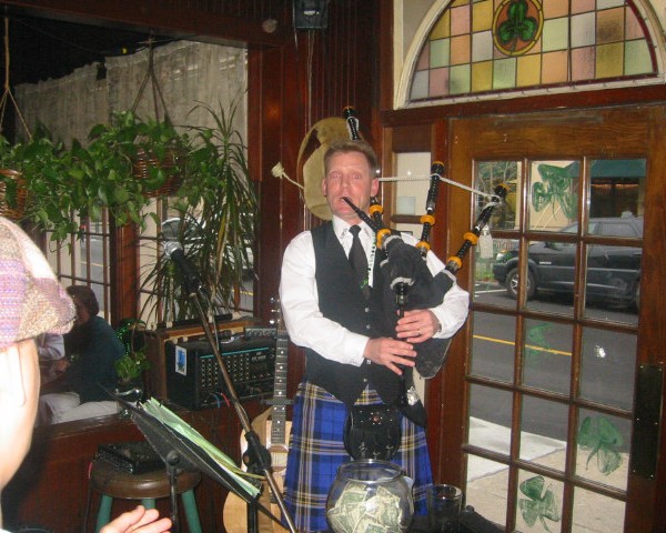 Charleston Bagpiper, bagpipe music